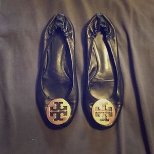Tory burch gold flats