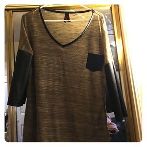 Simple light weight t-shirt.