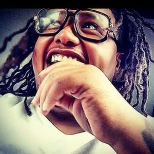 Meet your Posher, Lena