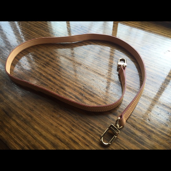 Shoulder strap
