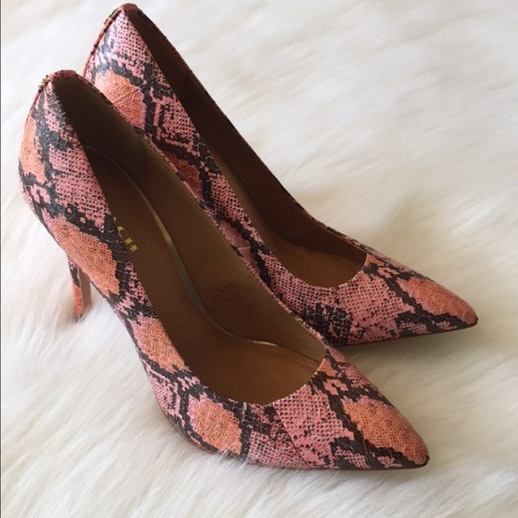 Coach Shoes - Coach Pumps