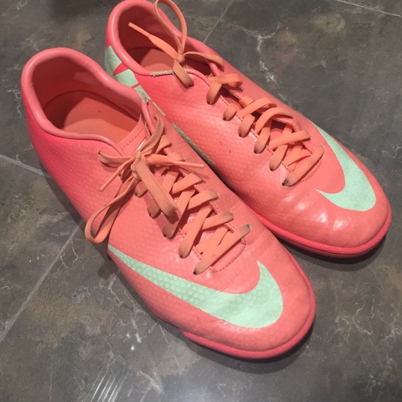 tennis shoes🎉