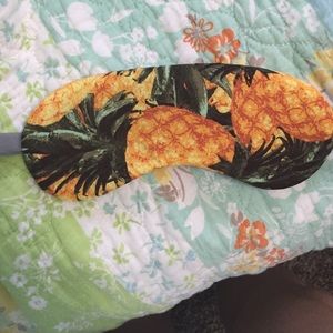 VS Sleep Mask 🍍