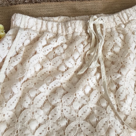 High Low Skirt with Shorts Underneath - Picture 3 of 4