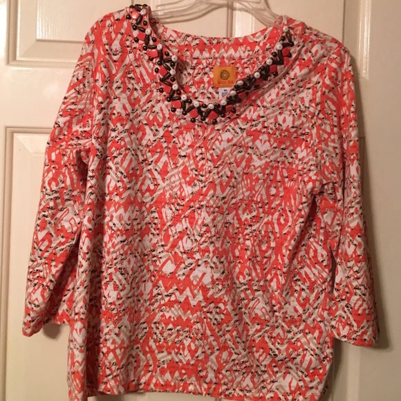 Shirt - Picture 2 of 3