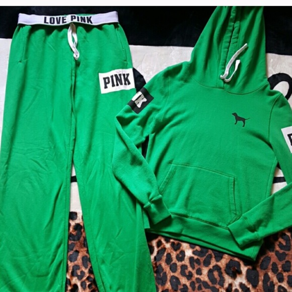 Iso pants medium top in a large