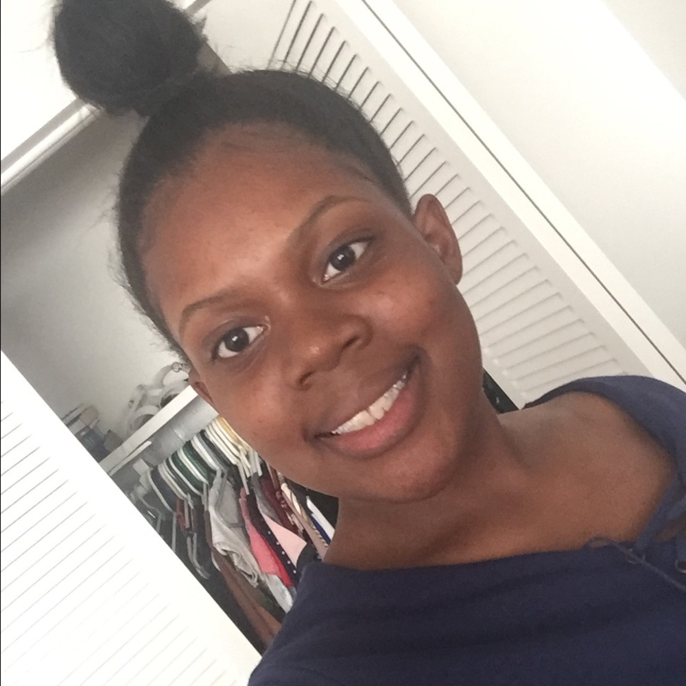 Meet your Posher, Jennica