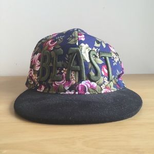Floral Fitted Cap / Snapback