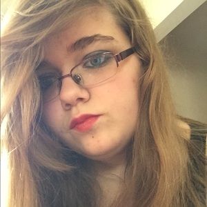 Meet your Posher, Gabrielle