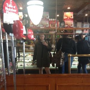 Meet your Posher, Melissa