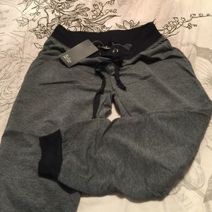 Knee length cotton jogging style pants