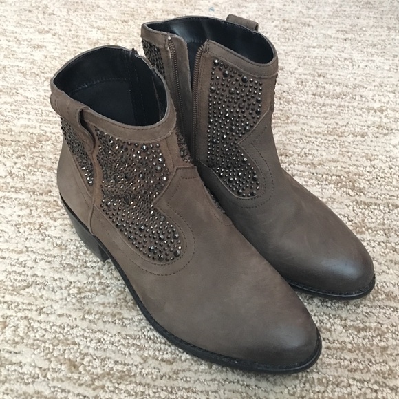INC International Concepts Booties