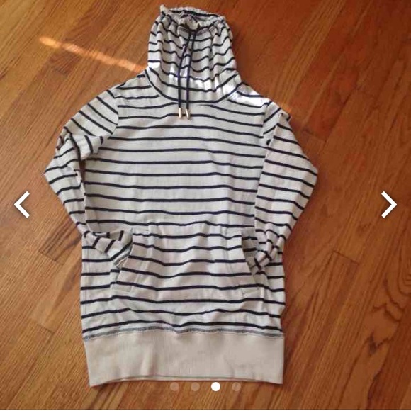 Tory Burch SweTer size XS Stretchey - Picture 3 of 4