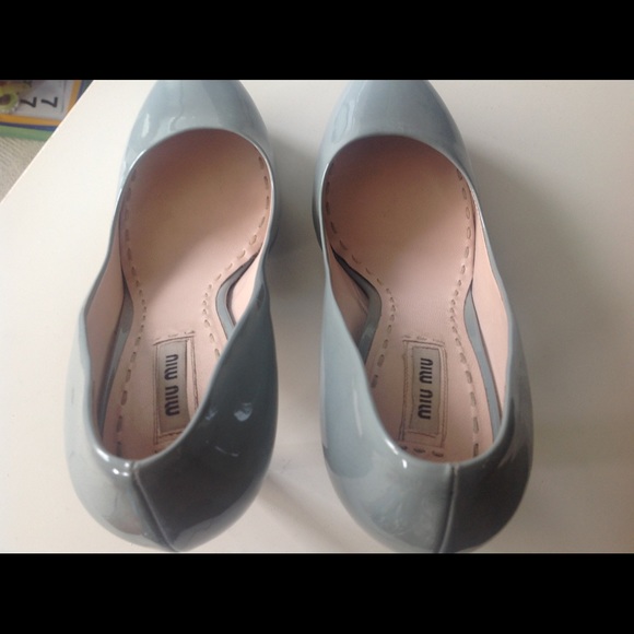 Patent leather platform pumps๐ - Picture 4 of 5