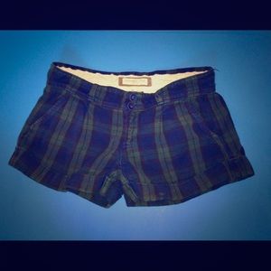 🔷Abercrombie & Fitch Plaid Shorts🔷