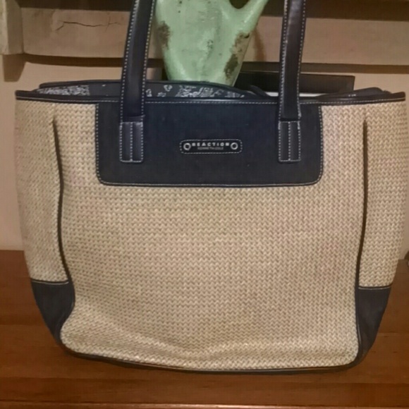 NRW ITEM  LARGE TOTE - Picture 3 of 3