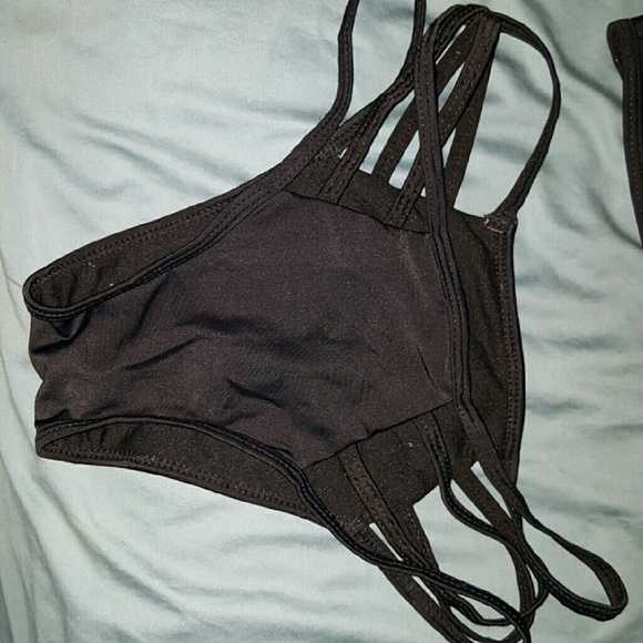 Black bikini bottoms