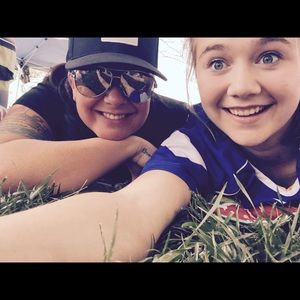 Meet your Posher, Virginia