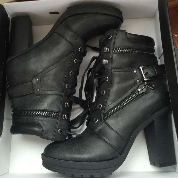 Guess Shoes - Guess Gogi Boots