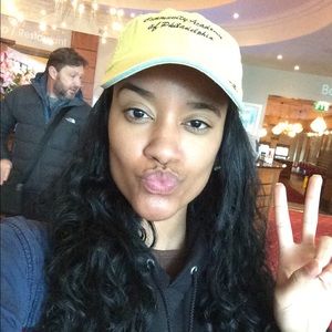 Meet your Posher, Trinity