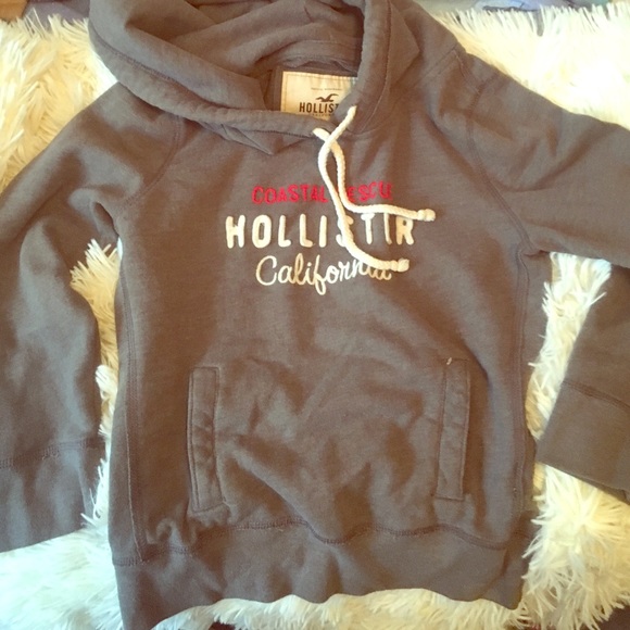 Hollister sweatshirt!