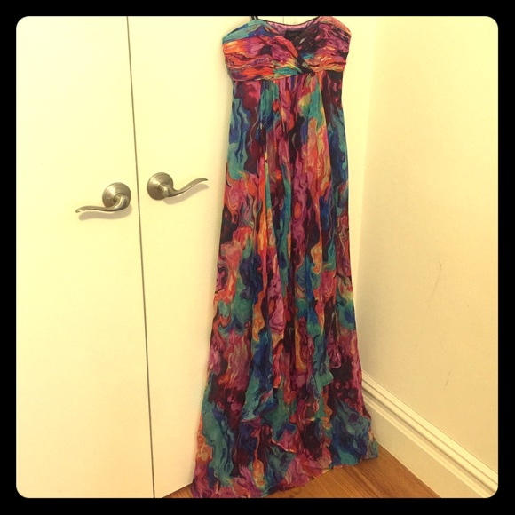 Laundry by Shelli Segal Dresses & Skirts - NWOT! Silk Gown