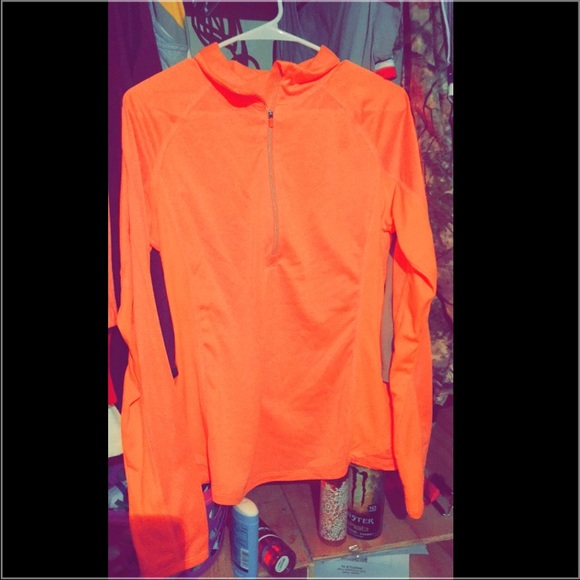 Pullover - Picture 1 of 1