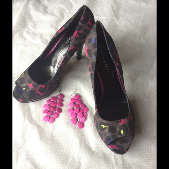 Open toes multicolor heels