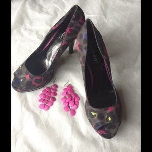 Open toes multicolor heels