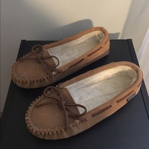 Cabela's moccasin slippers