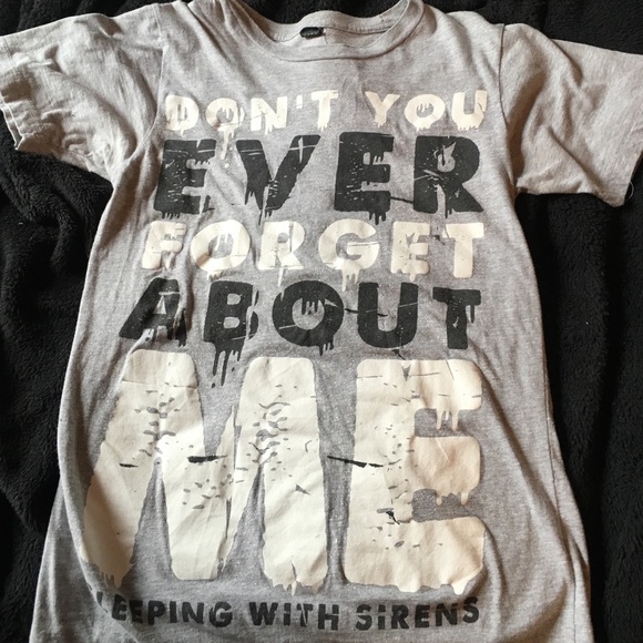 Sleeping With Sirens band shirt