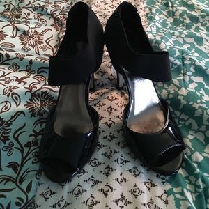 Madden Girl Classic black heels