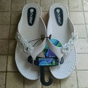 NWT white flip flops