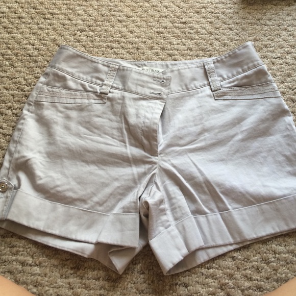 White House Black Market white grey shorts