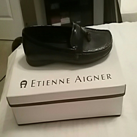 Shoes - Picture 4 of 4