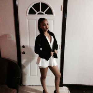 Meet your Posher, Alejandra