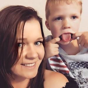 Meet your Posher, Lisa