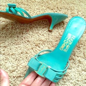 Ferragamo turquoise strap oh kitten heels