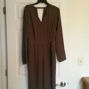 Brown classy 1 puece jumper size large