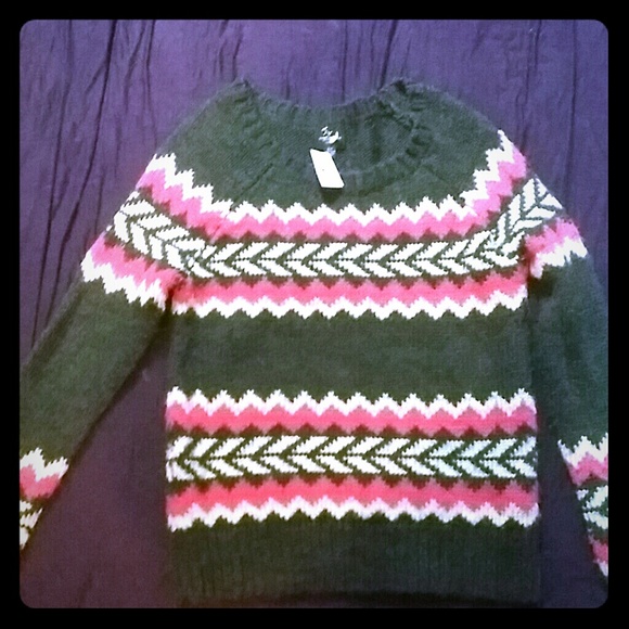 Ladies pullover sweater