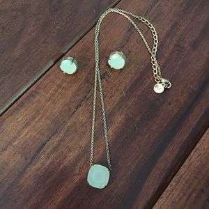 Light jade color e necklace set