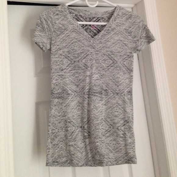 V neck top