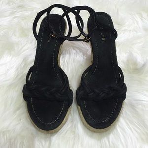 Unisa Espadrilles 6.5 with ankle strap