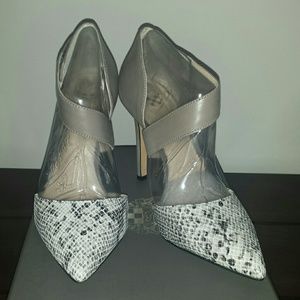 Vince Camuto pumps BNIB size 7.5