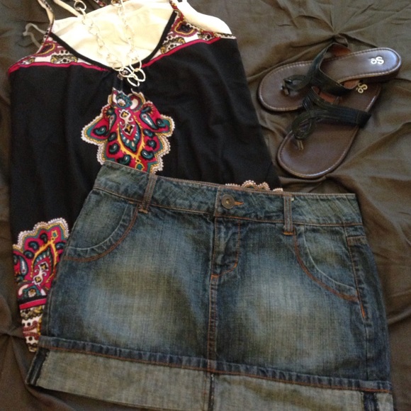 NWOT Jean mini skirt