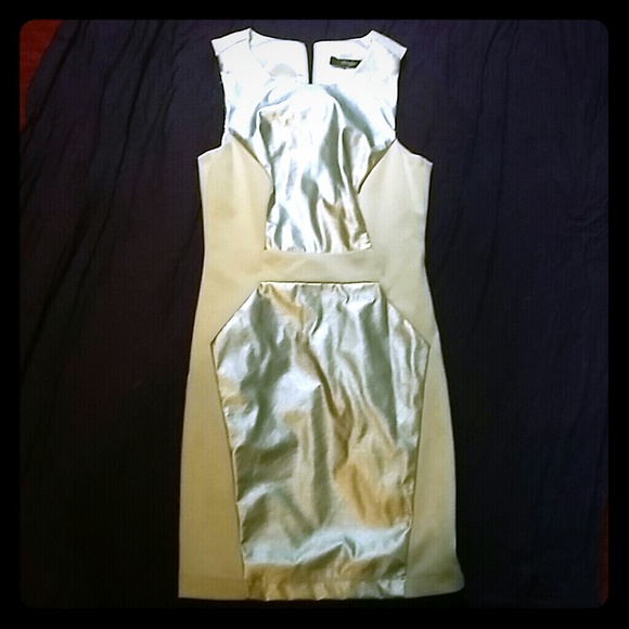Ladies sleeveless dress - Picture 1 of 2