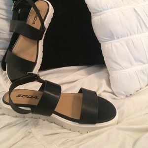 Strapped sandals