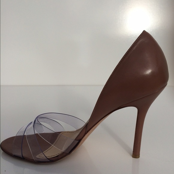 Manolo Blahnik Nude and Lucite Peep Toe Pump Sz9.5 - Picture 3 of 4