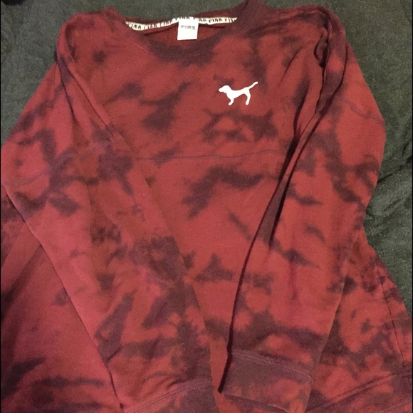 pink vs crew neck