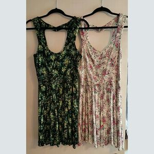 Bundle of 2 floral dresses